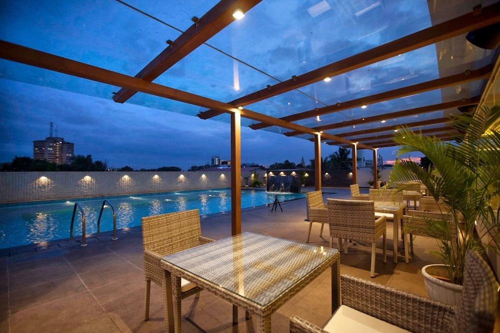 Hotel The The Grand Magrath Bangalore Extérieur photo